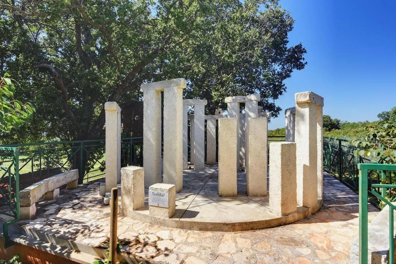 Stars And Olives Retreat Apartment Valtura