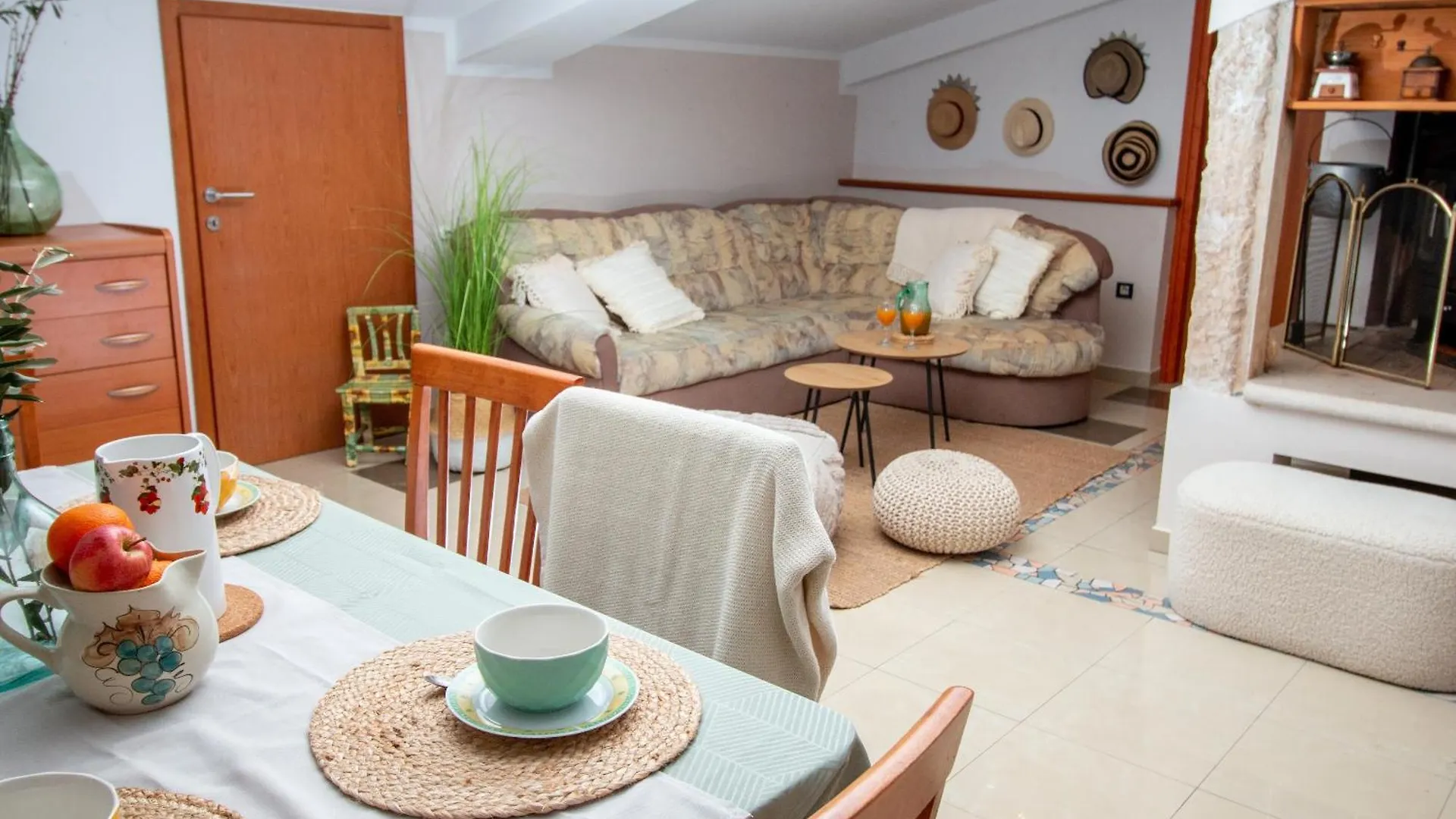 Stars And Olives Retreat Apartment Valtura
