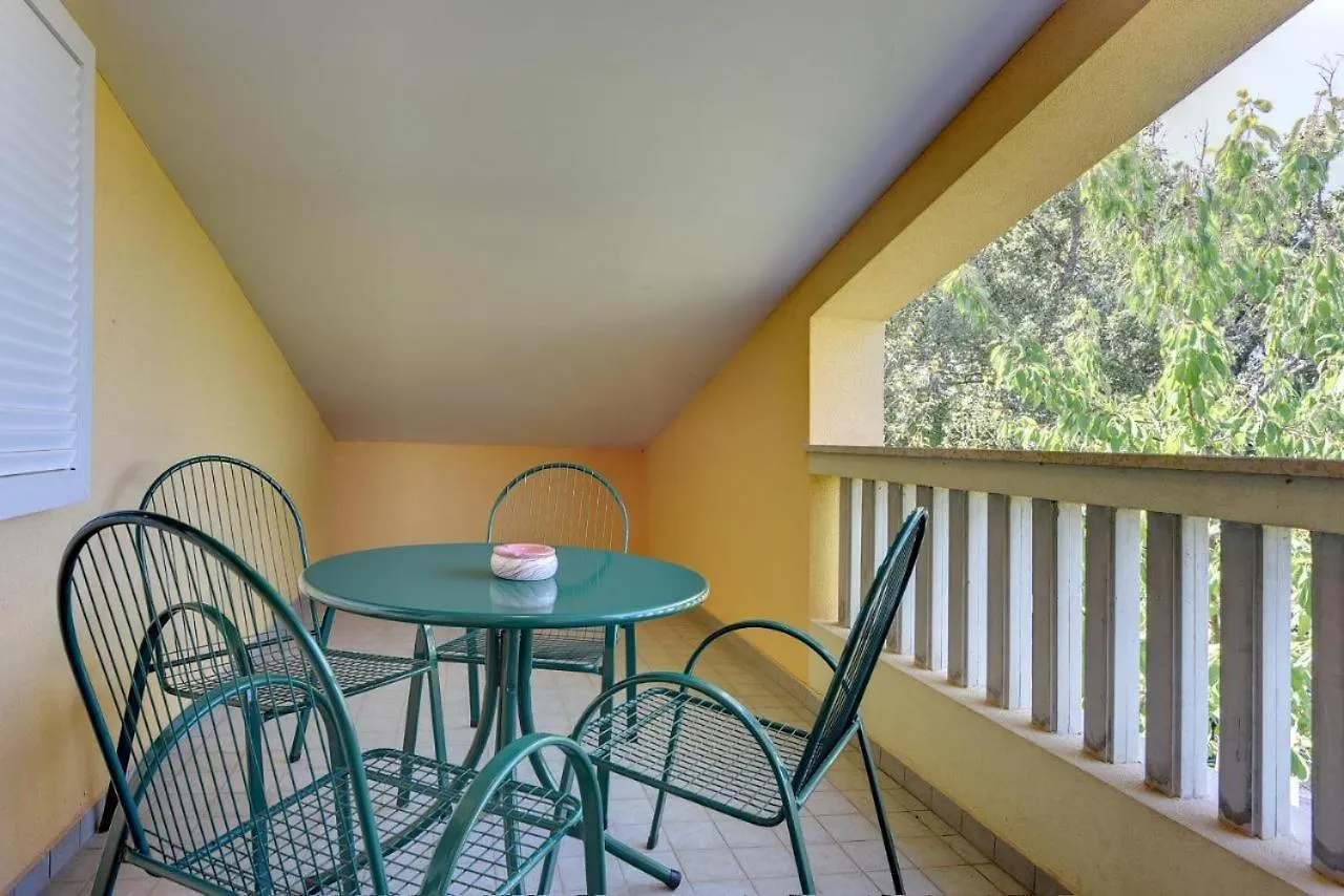 Stars And Olives Retreat Apartment Valtura 0*,