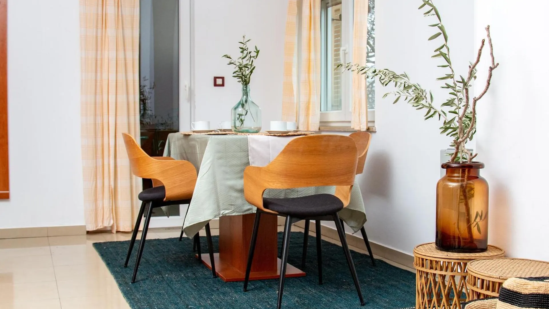 Stars And Olives Retreat Apartment Valtura