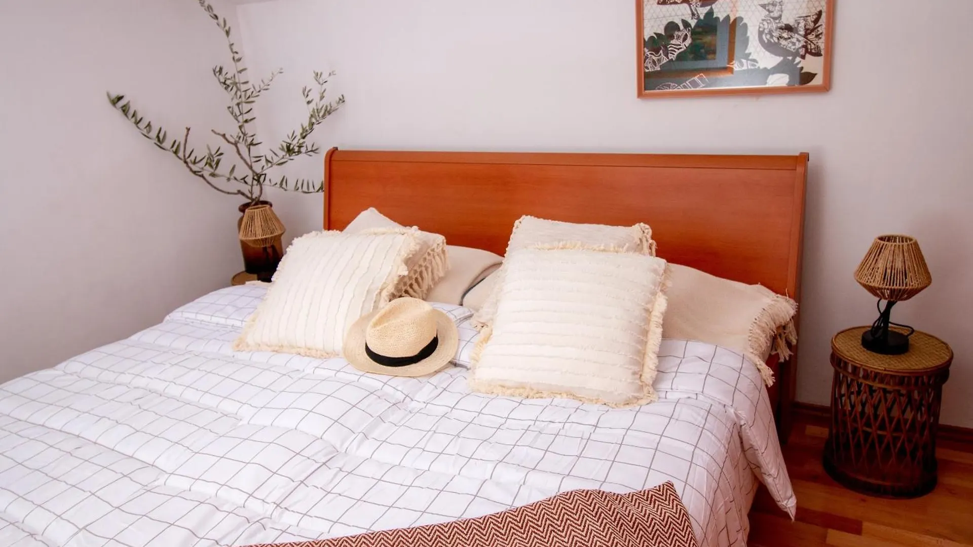 Stars And Olives Retreat Apartment Valtura
