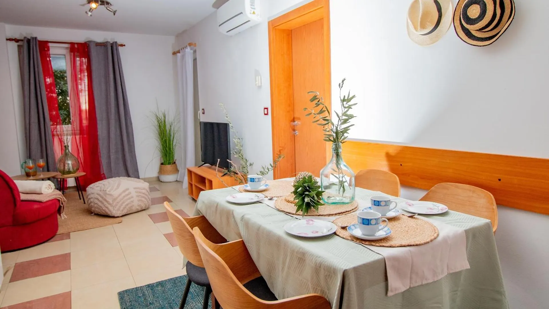 Stars And Olives Retreat Apartment Valtura